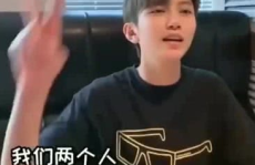 娱乐吃瓜酱生活虽苦,生活虽苦，快乐依旧